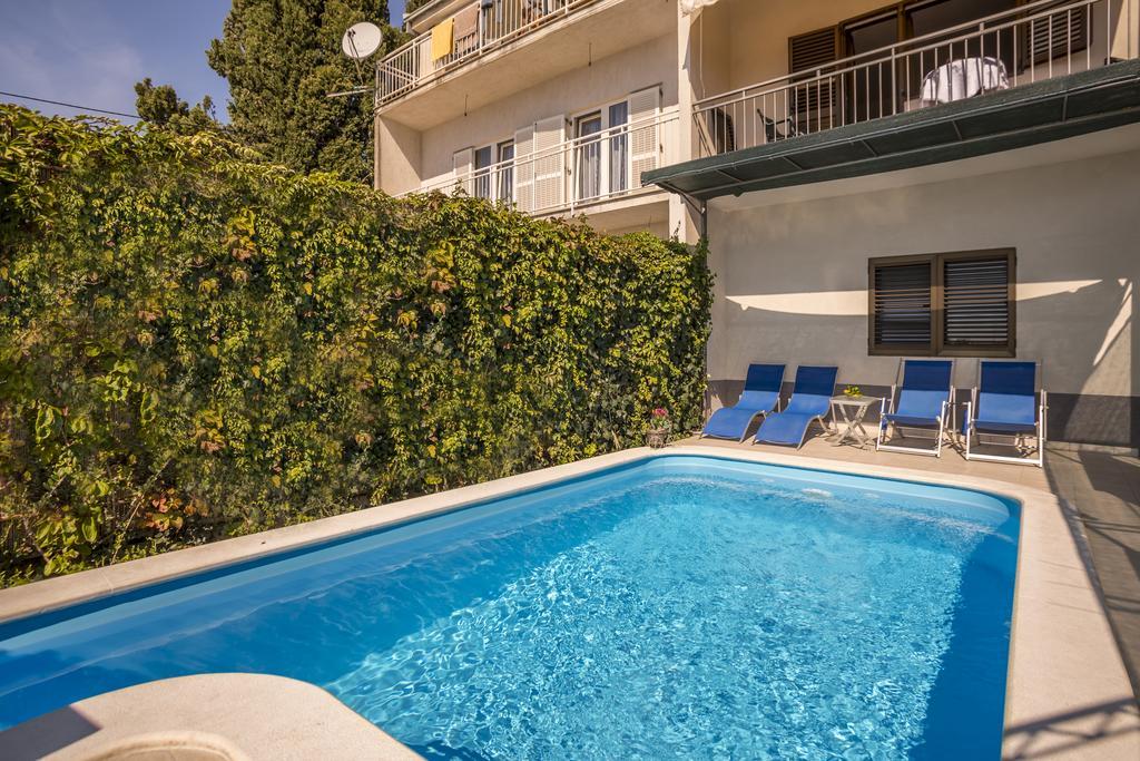 פודסטראנה Holiday Home Petra מראה חיצוני תמונה
