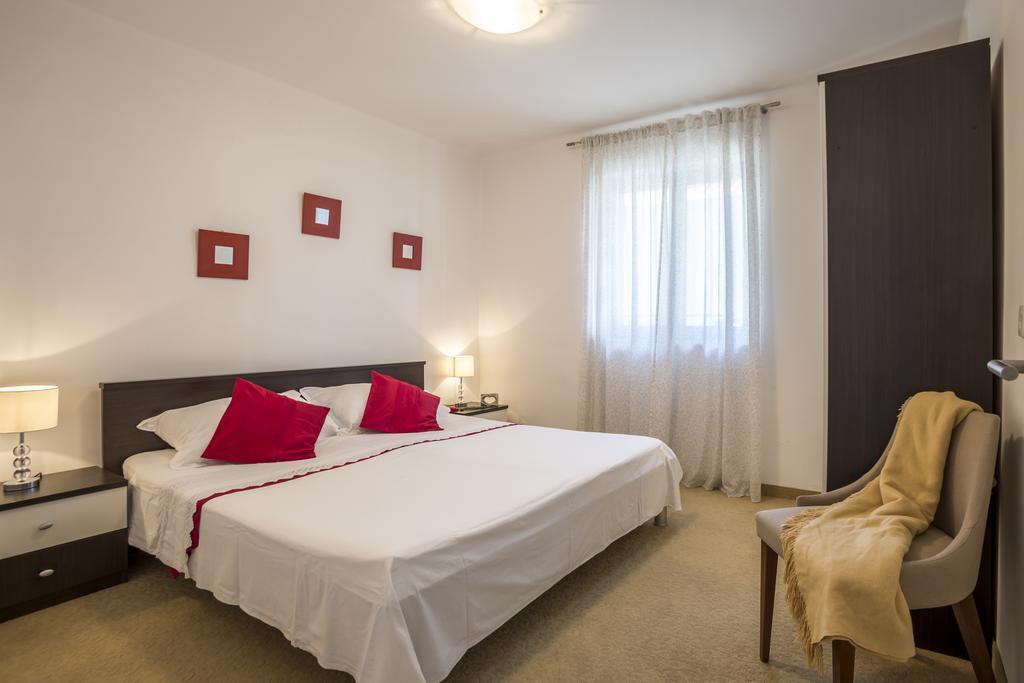 פודסטראנה Holiday Home Petra מראה חיצוני תמונה