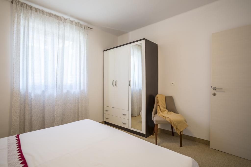 פודסטראנה Holiday Home Petra מראה חיצוני תמונה